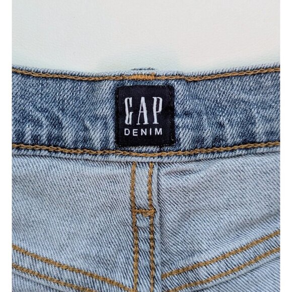 Gap 1969 Cut Off Boyfriend Light Wash Cuffed Denim Stretch Shorts Size 29R US 8 - Picture 2 of 8